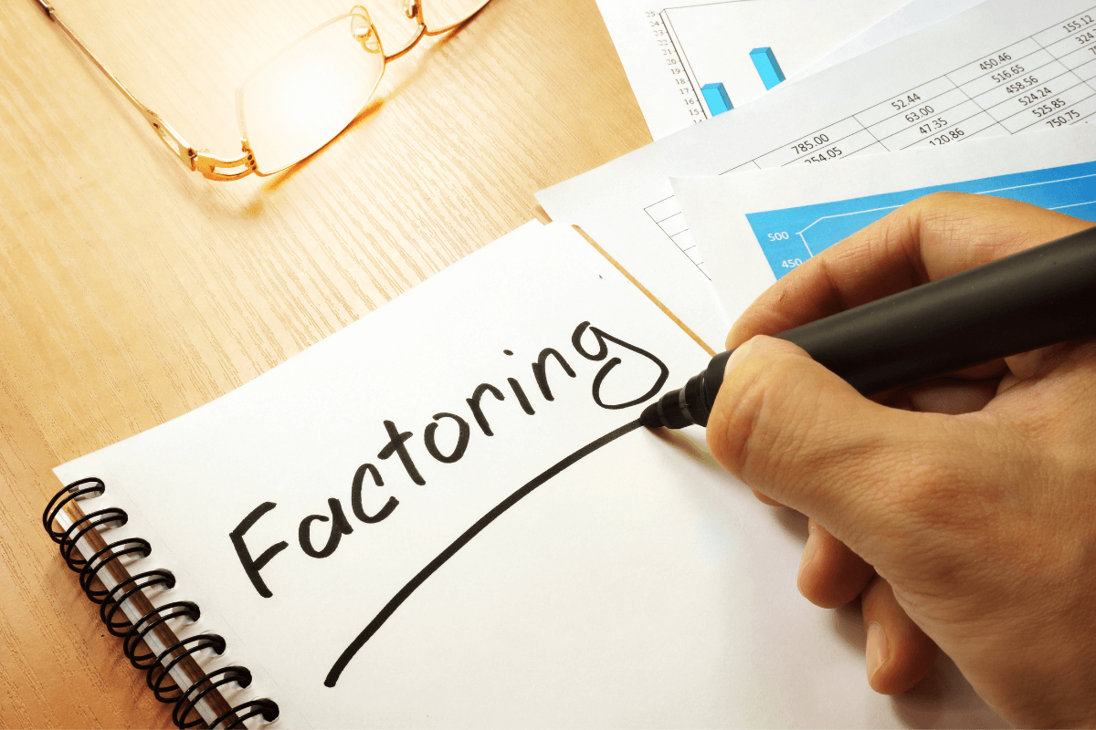 Factoring o anticipo fattura? Tutto quello che devi sapere per scegliere tra i due